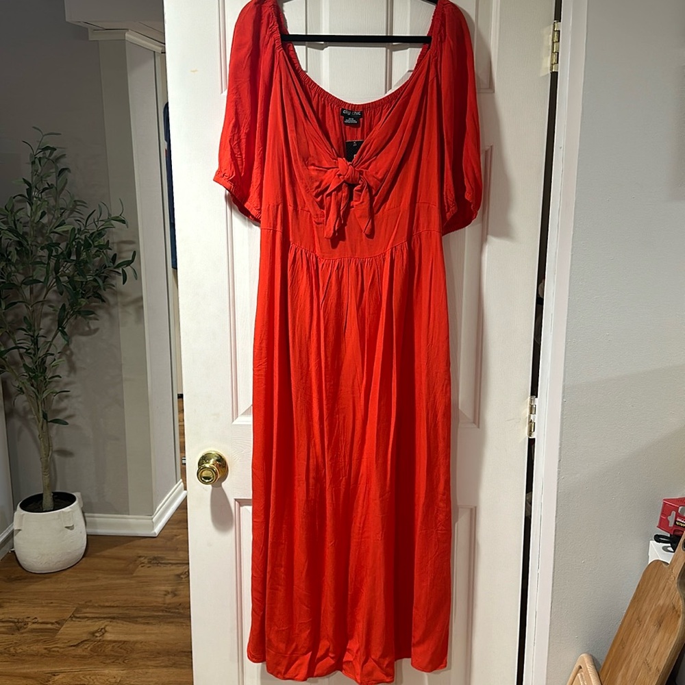 BRAND NEW-Off the shoulder gown